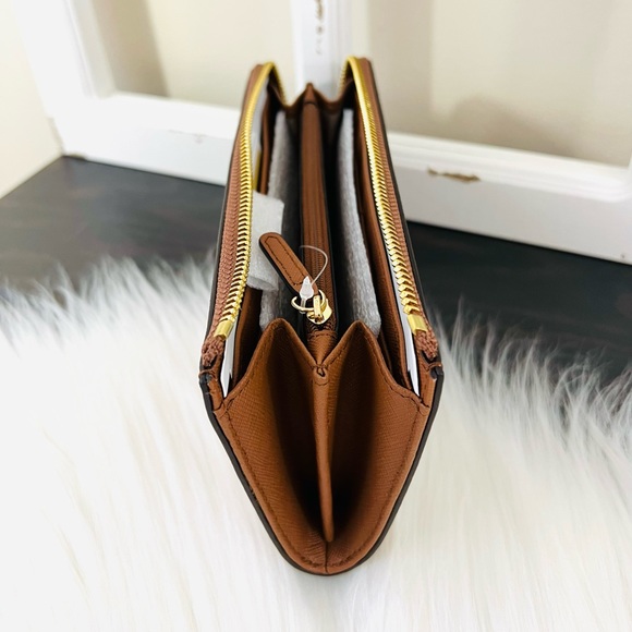 Michael Kors Jet Set Travel Large Three Quarter Zip - Picture 11 of 16